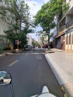 Nguyễn thị thập, nhỉnh 3tỷ, dt 35m2, nhà đẹp, hẻm ôtô cách 3m, gần lotte.