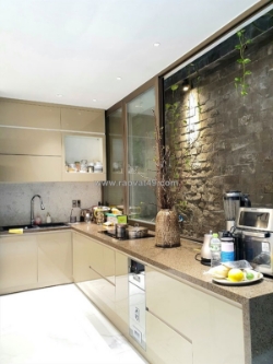 Nhà 2 tầng mặt tiền đường hoàng sĩ khải – sơn trà – đà nẵng ngay chân cầu sông