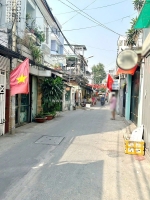 Nhà 4*12m 3lầu/st ngay chợ rạch ông nguyễn thị tần p2q8 ko lộ giới