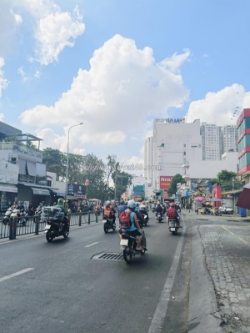 Nhà 6 tầng sát mặt tiền phạm hùng phòng khám hoặc chdv chỉ 13 tỷ