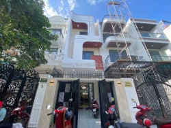 Nhà đẹp 3 tầng mới hoàn toàn full nội thất mới - đẹp - xịn kdt hà quang 2 nha