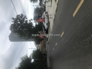 Nhà đep ở ngay-sân rộng để xe riêng – đủ bày vài mâm cỗ-vài phút ngắm biển