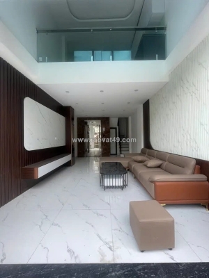 Nhà đẹp ô tô vào nhà  phúc lợi 37 m2 x 6 tầng mặt tiền 4m, 8.6 tỷ long biên.