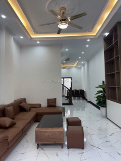 🔥🔥🔥nhà đẹp vĩnh trung- #20 m ra trục ô tô tránh(giá : 5.35 tỷ),#giao thông