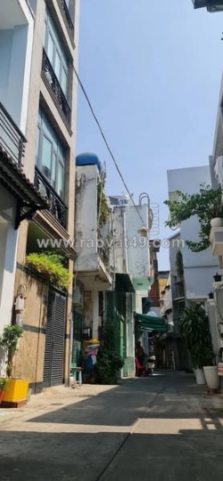 Nhà đường lê văn sỹ phường 13 quận 3 cũ.