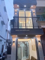 Nhà góc mới 2 tầng hẻm thẳng 136 nguyễn thị tần p2q8. giá: 2.98 tỷ