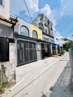 Nhà hẻm xe hơi thông, diện tích rộng, giá cực tốt! gần cao đẳng điện lực,