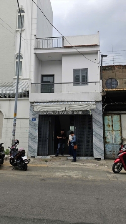 Nhà mặt phố ngay nguyễn sơn, số 1 lê lộ , 3 tầng, giá hời 5.5 tỷ, sổ đỏ riêng!