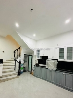 Nhà mới 5 tầng 28 m2 lê thanh nghi, ngõ nông 3 gác, giá 5.95 tỷ