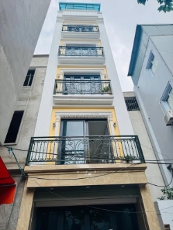 Nhà mới đẹp ở luôn kinh doanh ô tô vào nhà ngọc thụy 36m2 x 5 tầng x13.5 tỷ