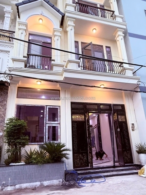 Nhà trệt 3 lầu – full nội thất – ngay kdc hiệp thành city – quận 12