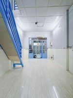 Sát mặt tiền tôn đản 
trung tâm q4 có 2 tỷ