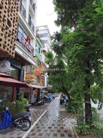 Siêu phẩm lạc long quân mt khủng 9.4m 115m² 8t thang máy kd đỉnh vỉa hè rộng