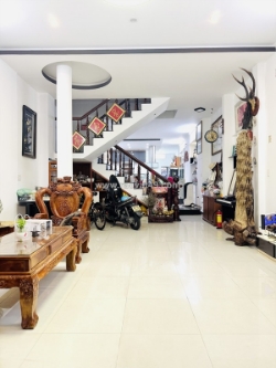 Siêu phẩm nguyễn dữ 2 mặt tiền – nhà 3 tầng kiên cố, phong cách hiện đại – giá