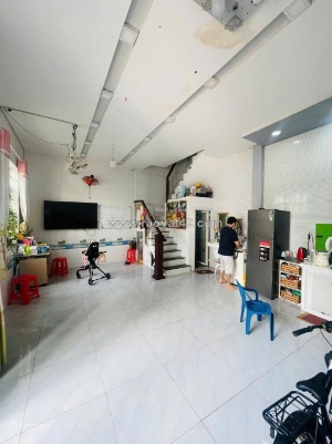 Siêu phẩm nhà ngang 7m2 bề thế tại quận tân phú, cách vài bước chân