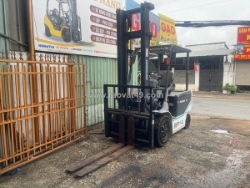 Xe điện ngồi 3 tấn unicarriers nhật bãi như mới