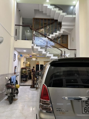 Xe hơi vào nhà! bán nhà 5 tầng lung linh cao thắng, 51m2, 11 tỷ