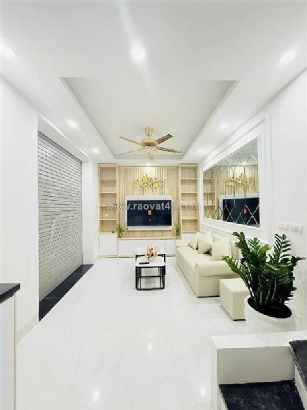 ~/Img/2025/9/-cau-giay-35m2-77-ty-so-vuong-5-tang-gan-pho-to-am-cho-gia-dinh-tre-01.jpg