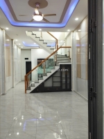 Bán nhà 2 tầng biên hòa,shr đường xe hơi thông,gần vòng xoay cầu hang