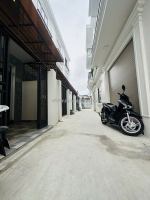 Bán nhà 3 tầng độc lập khung cột, sân cổng riêng tại đồng hòa, hải phòng