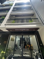 Bán nhà 6 tầng thang máy - ngọc lâm - oto đỗ cửa