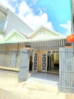 Bán nhà đẹp trung tâm dĩ an,ngang 8m,đường 10m thông thoáng,gần vincom