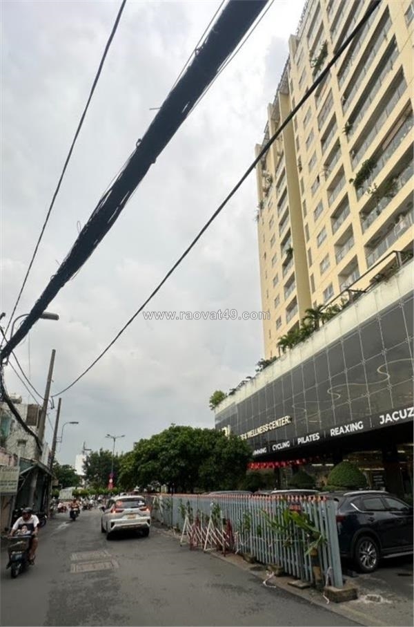 ~/Img/2025/9/ban-nha-go-vap-hem-xe-hoi-pham-van-dong-90m-6pn-full-noi-that-chi-89-ty-tl-01.jpg
