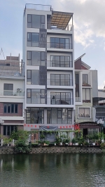 Bán nhà mặt hồ long biên - view hồ cực thoáng đẹp, gần cầu long biên