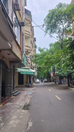 Bán nhà mặt phố kim giang 41m, 5 tầng, mặt tiền 4m; kinh doanh, gần khu đô thị.