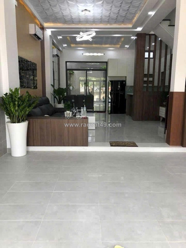 ~/Img/2025/9/can-duy-nhat-nha-pho-kdc-omely-6x14m-gia-839-ty-truoc-nha-cong-vien-02.jpg