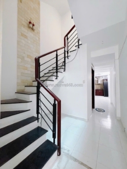 Căn hộ dịch vụ có 6 tỷ
trung tâm q4