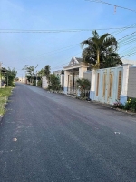 Chính chủ bán đất thổ cư sẵn sổ mt đường nhựa trung tâm phường long thuận