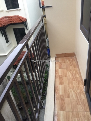 Cho thuê căn hộ khép kín tầng 2, 3 nhà 3 tầng