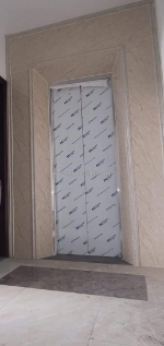 Cho thuê nhà đẹp, nguyễn chánh, thang máy; vỉa hè 102m2* 5t- 31 tr