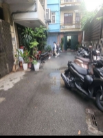 Cho thuê nhà ngõ ô tô khương trung, 3.5 tầng x 42m2, 3 ngủ, 3 vệ sinh, 12 triệu