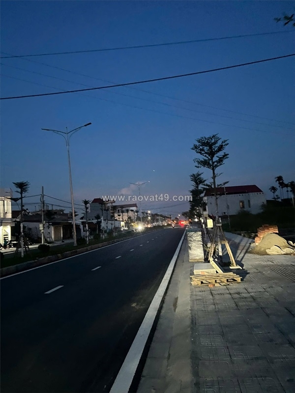 ~/Img/2025/9/dat-mat-duong-hai-phong-877m-vuong-van-sat-vinhomes-golden-city-gia-chi-02.jpg