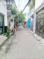 Dưới 5,8 tỷ nhà mt 2  lầu + st gần lạc long quân, đang cho thuê 14tr/tháng