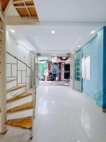 Đường trước nhà ngang 4m 

diện tích ngang 3.5 x 6 m 

hơn 2 tỷ xíu