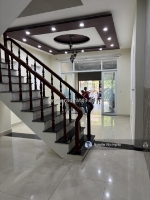 Gấp !! nhà 3 tầng 3 mê kiên cố, đầu k ô tô ông ích đường, 4m, có lê, 3pn, ban