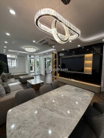 💥hiếm có💥💥chung cư liễu giai - đội cấn 90m2- 3pn nội thất xịn sò, 8.68 tỷ ba