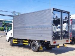 Isuzu qkr210 thùng kín 1t9