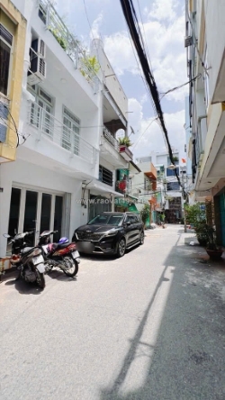 Mặt tiền kinh doanh khánh hội đường số
trung tâm q4
ngang 4 dài 8m5
chỉ 7