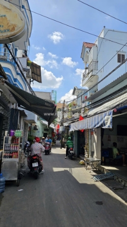 Mặt tiền kinh doanh q4
ngang 3.4 nở hậu 3.5
dài 14 m
chỉ 6 tỷ