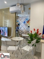 Mẫu gương dán tường trang trí viền vàng sang trọng