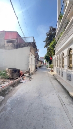 Muốn bán mảnh đất 42m_mt4.4 đường thông oto, ngay tl 417 phương đình_đan