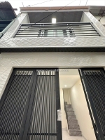 Nhà 2 tầng hẻm thông đường tùng thiện vương p12q8. giá 2,38 tỷ