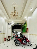 Nhà 5 tầng mt chợ nguyễn thị tần p2 q8, giá : 11 tỷ (tl)