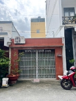 Nhà cấp 4 hẻm xe tải đường hưng phú p10 q8 . giá: 5.9 tỷ