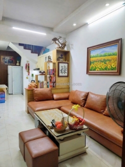 Nhà đẹp về ở ngay - ô tô đỗ gần - 5 tầng 3 phòng ngủ công năng đầy đủ