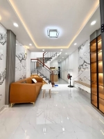 Nhà đường xô viết nghệ tĩnh quận bình thạnh phường 21 cũ.